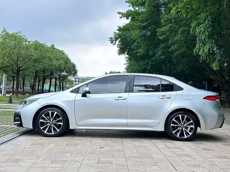 Toyota Levin 185 T CVT Sport
