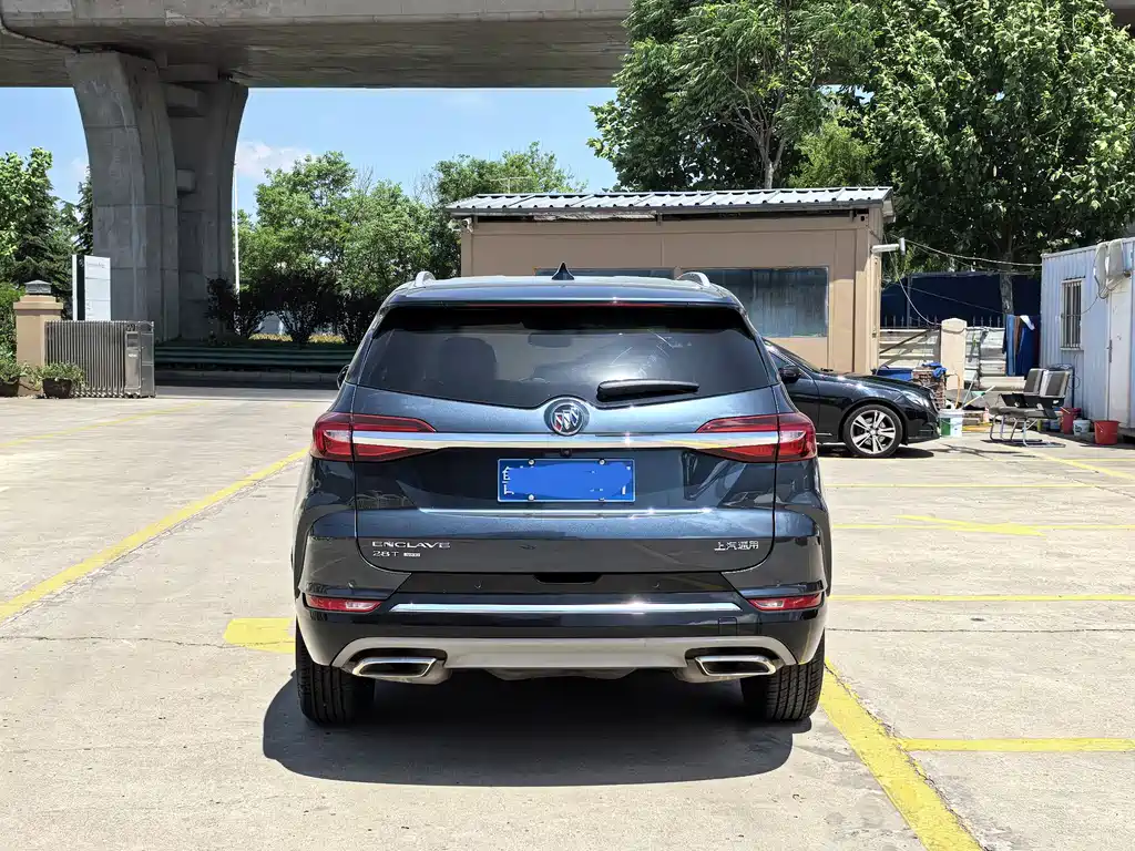 Enclave 28 T 4 WD Distinguished