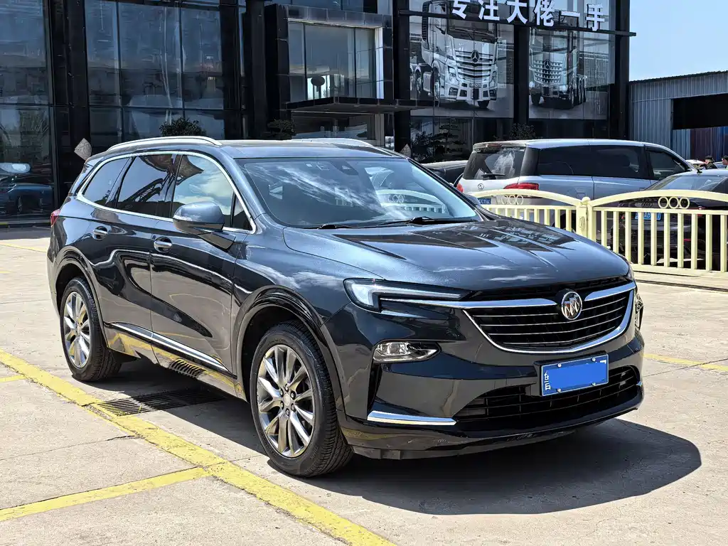Enclave 28 T 4 WD Distinguished