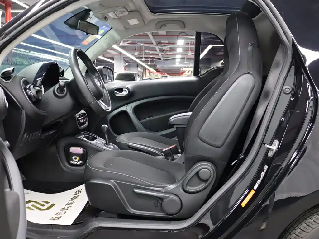 smart fortwo 1.0 L 52 kW Hardtop Agile CN-V