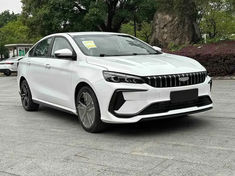 Geely Binrui Binrui COOL 1.5 T DCT Dragon