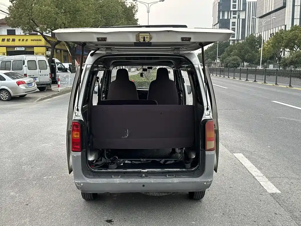 Wuling Zhiguang 1.0 L Basic