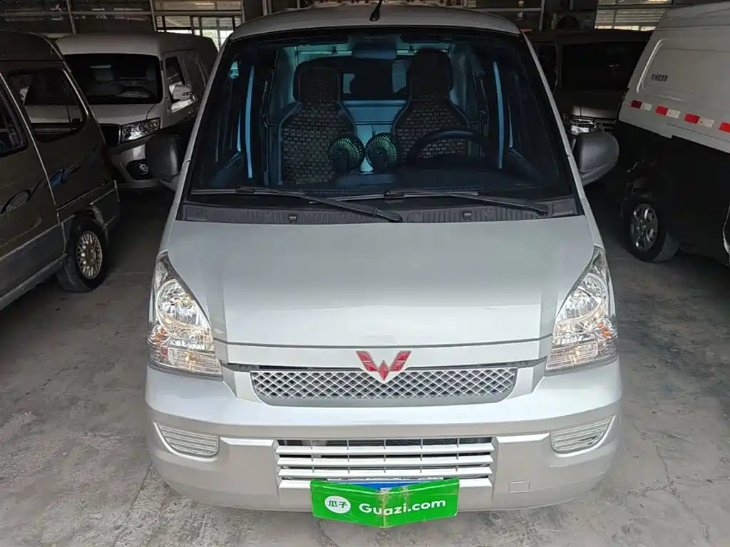 Wuling Rongguang 1.5 L Extended Basic Panel2-seatL3 C