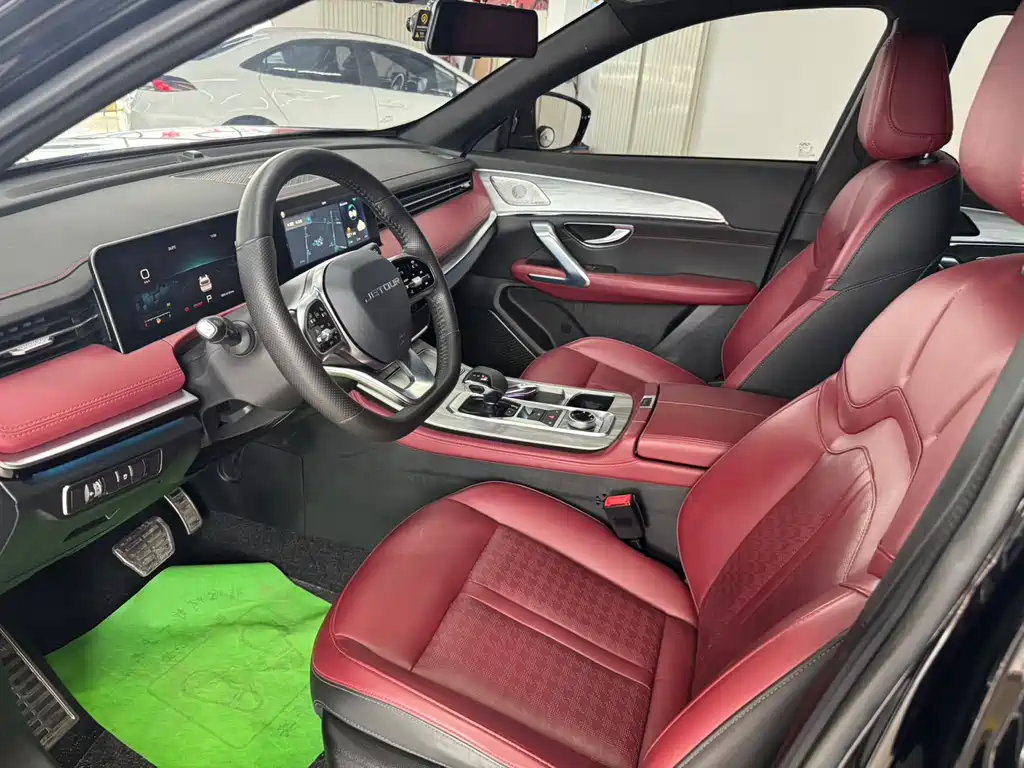 Jetour X70 PRO 1.5 T DCT Comfort Enjoyment 7-seat