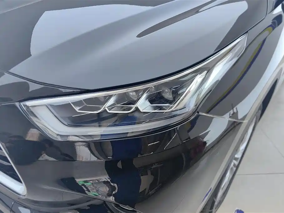Highlander 380 T 4 WD Distinguished 7-seat