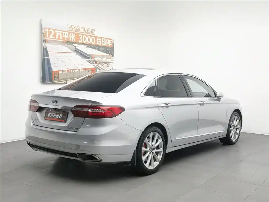 Taurus EcoBoost 325 V6 Flagship