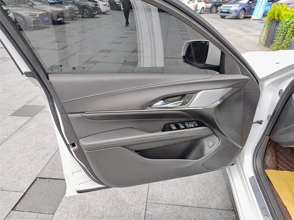 Cadillac CT4 28 T Luxury
