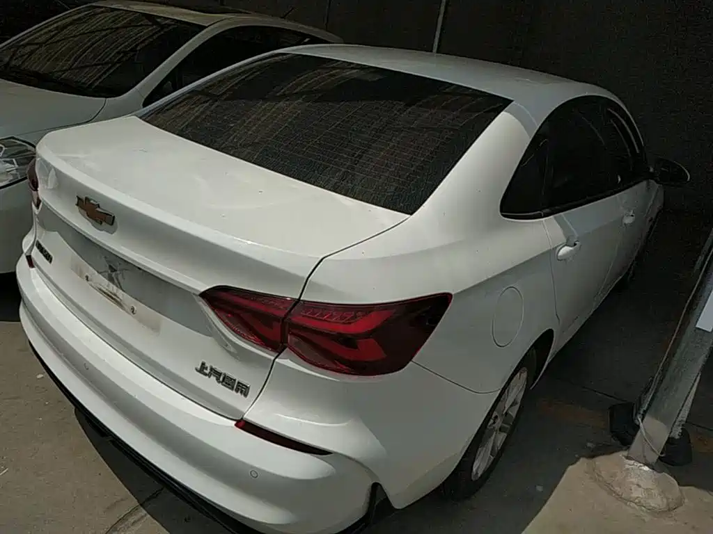 Monza 1.5 L DCT Joy