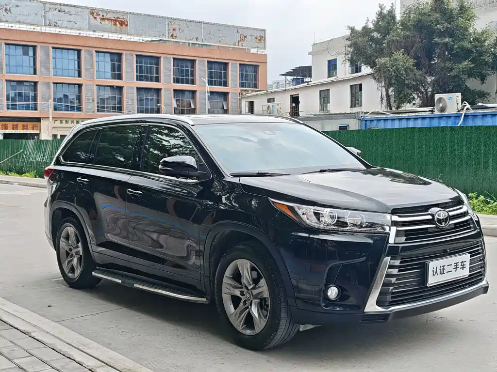 Highlander 2.0 T 4 WD Distinguished 7-seat