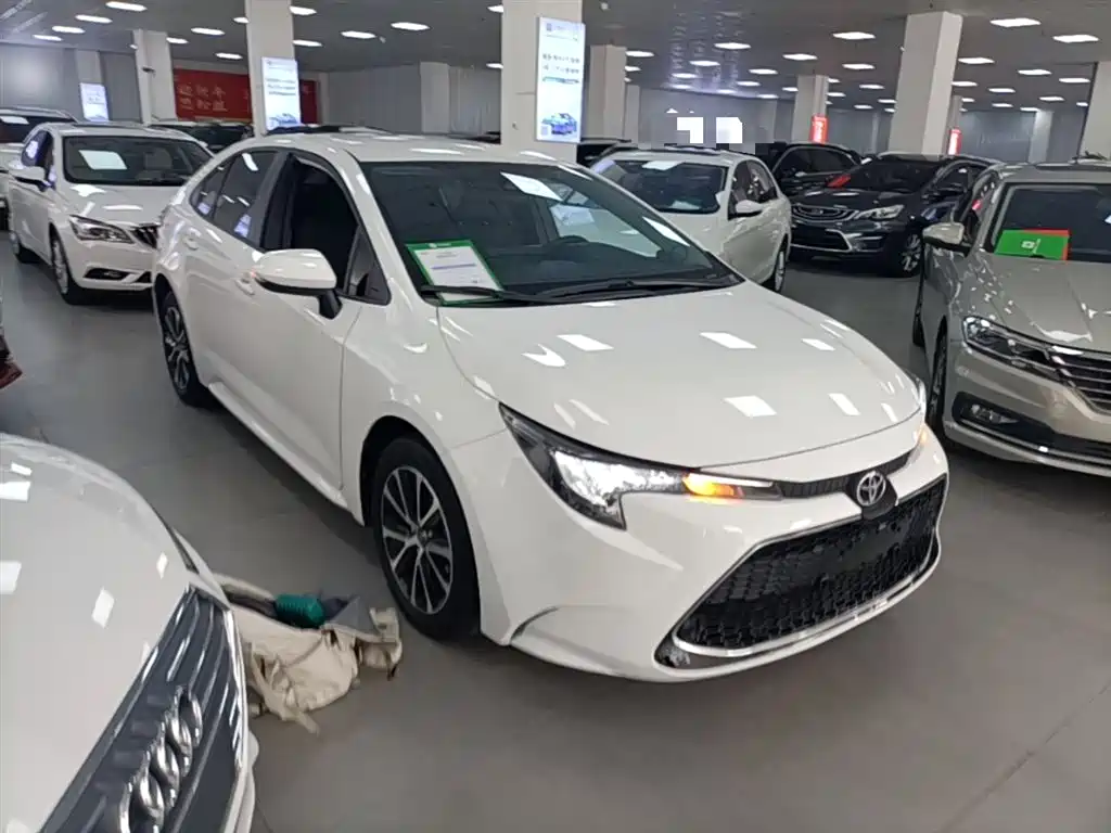 Levin 雷凌 2023款 TNGA 1.5 L CVT领先版