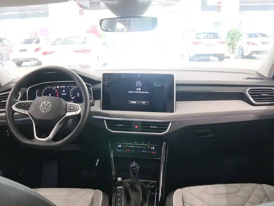 Tayron 300 TSI 2 WD Luxury Plus Advanced