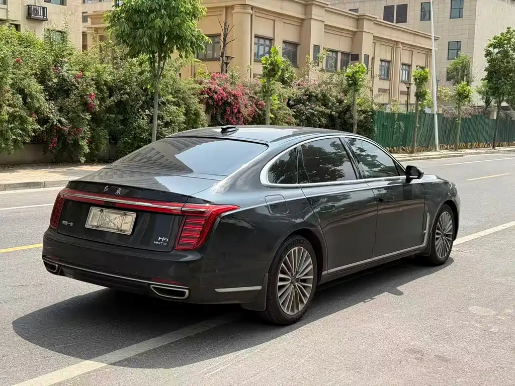 Hongqi H9 2.0 T Connected Flagship