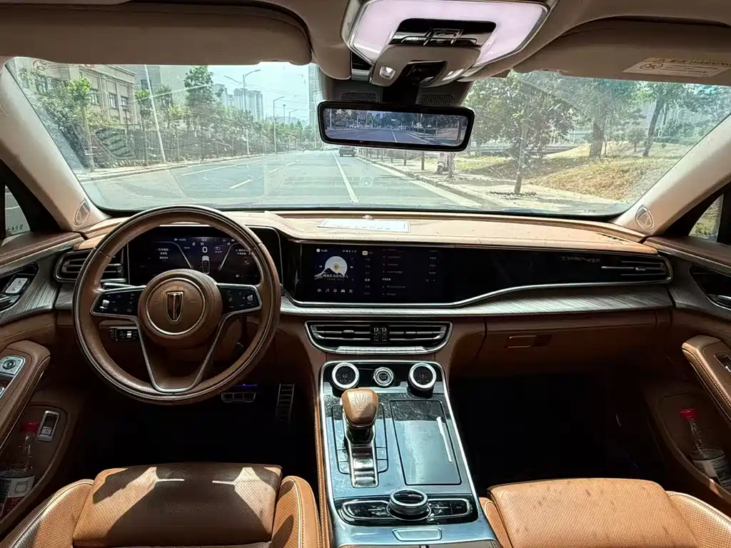 Hongqi H9 2.0 T Connected Flagship