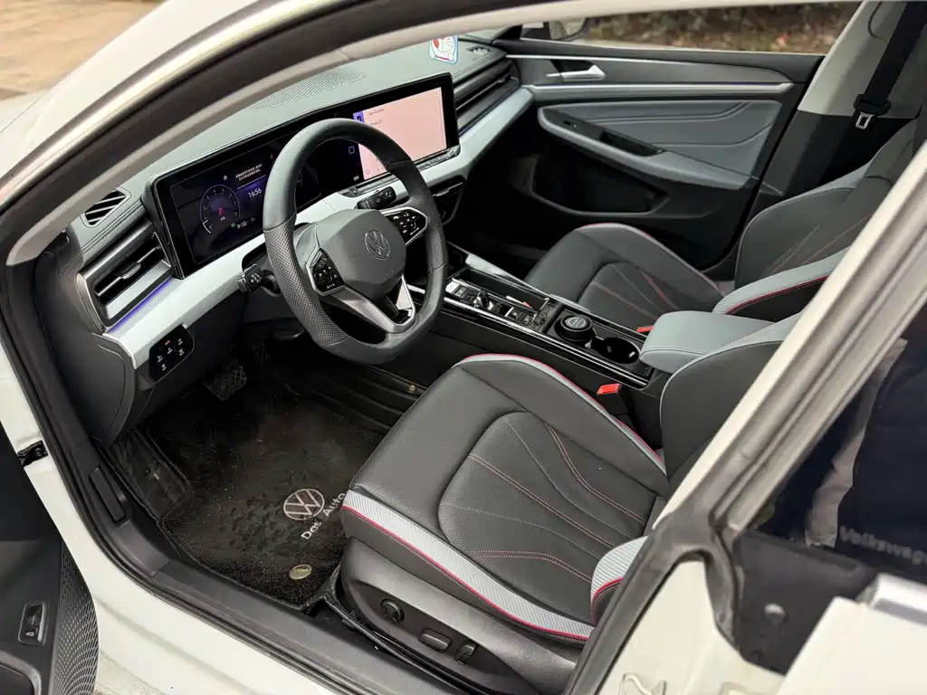 Lamando Lamando L 280 TSI DSG Spicy Cool