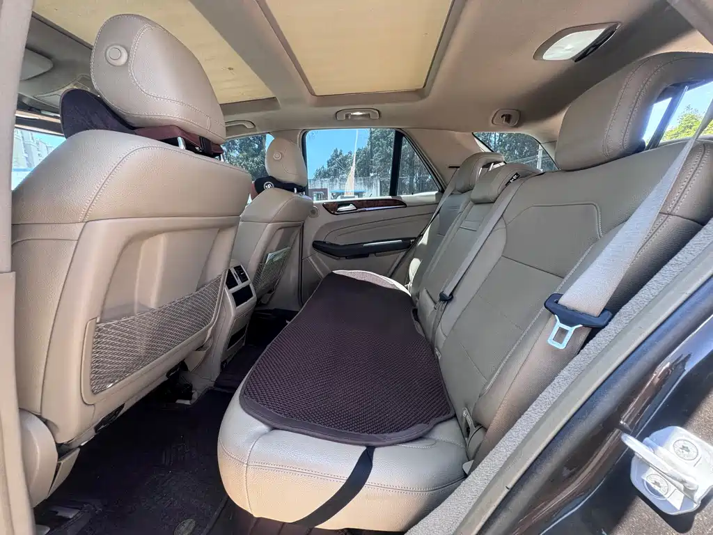 Mercedes-Benz M-Class ML 400 4 MATIC Luxury