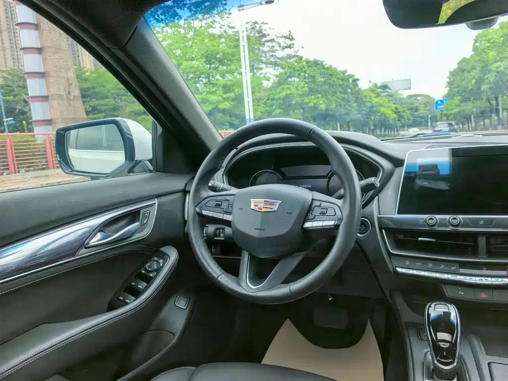 Cadillac CT5 Facelift 28 T Fashion