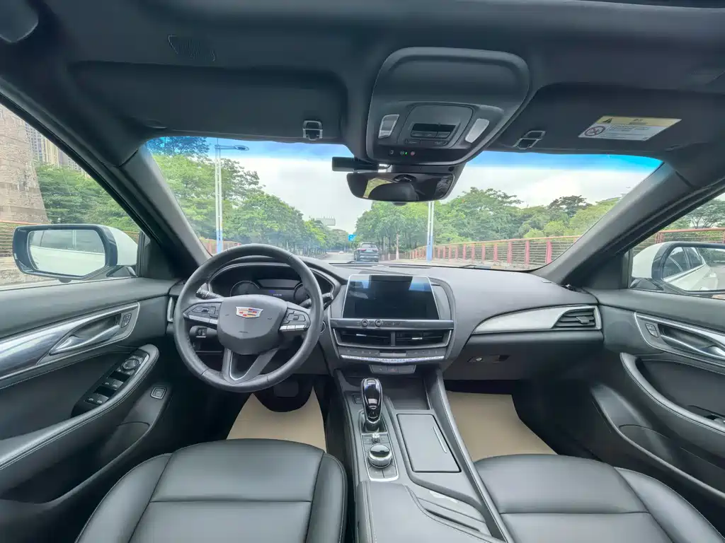 Cadillac CT5 Facelift 28 T Fashion