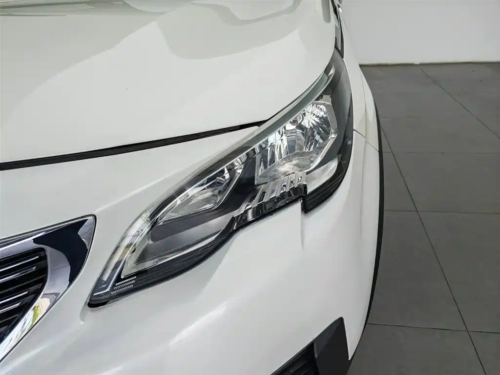 Peugeot 5008 380 THP 7-seat Elite