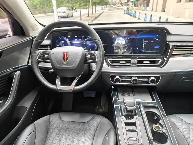 Hongqi HS5 2.0 T 4 WD Flagship Enjoyment Pro