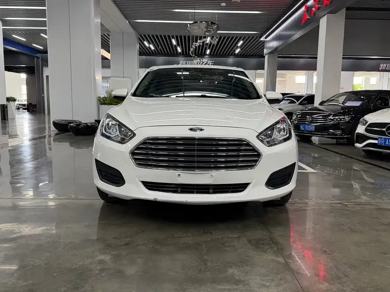 Ford Escort Facelift 1.5 L Auto Comfort