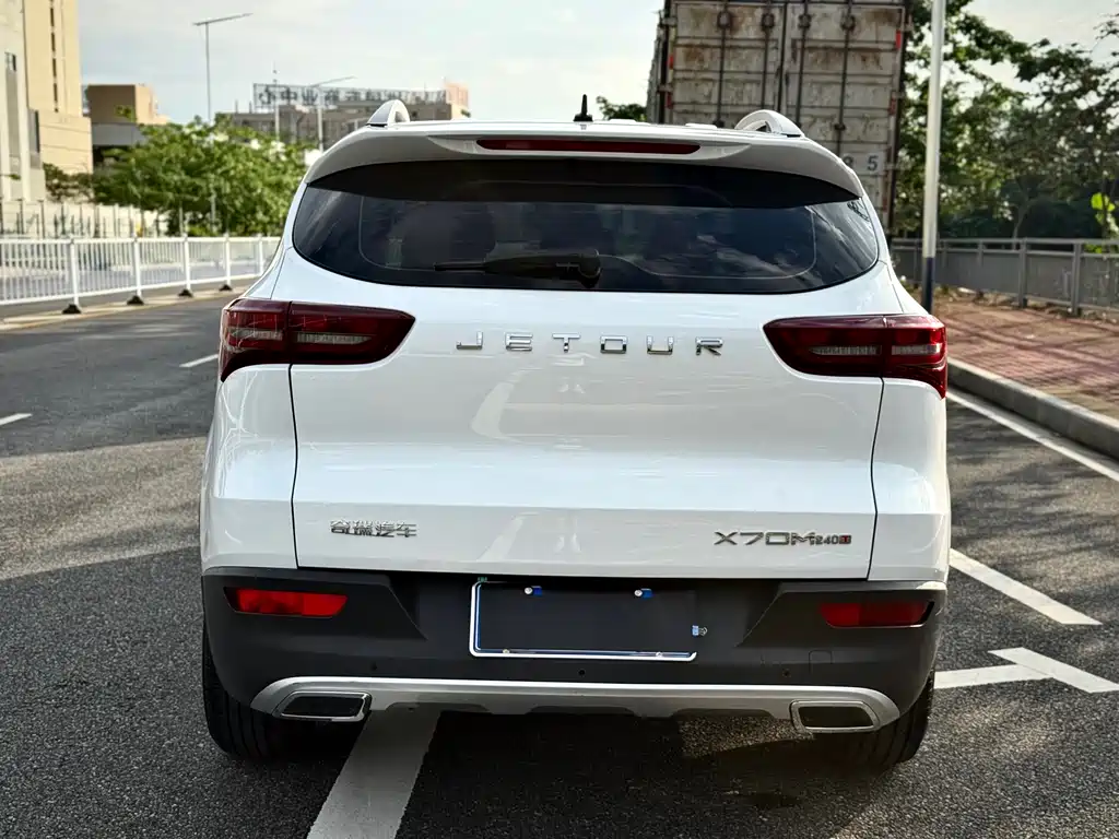 Jetour X70 M 捷途X70 M 2021款 1.5 T DCT尊贵伙伴型 5座