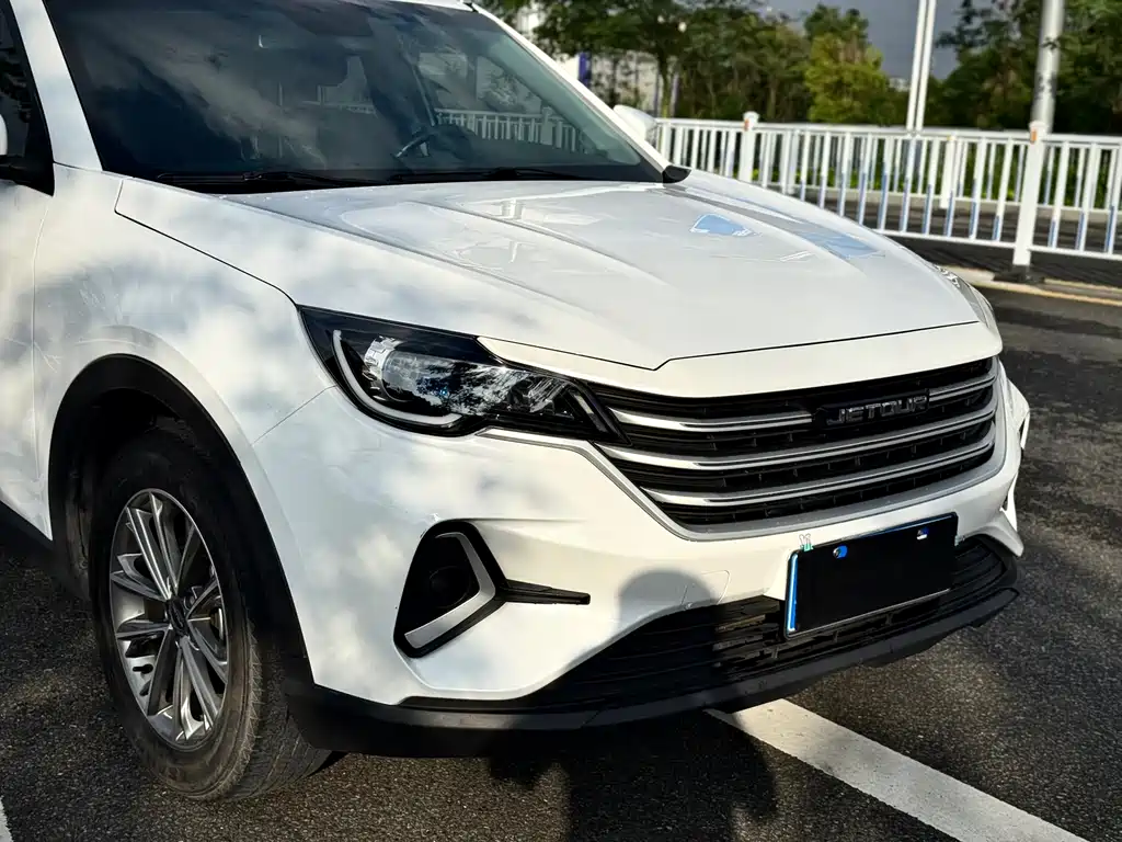 Jetour X70 M 捷途X70 M 2021款 1.5 T DCT尊贵伙伴型 5座