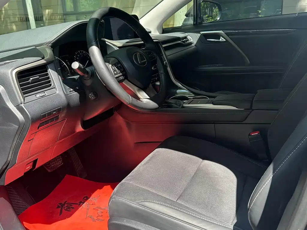 Lexus RX Facelift 300 2 WD Elite