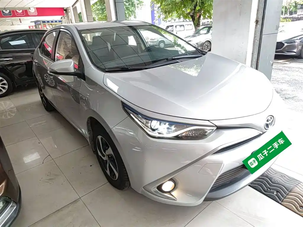 Levin Facelift Dual Engine 1.8 H GS E-CVT Elite Sunroof CN-V
