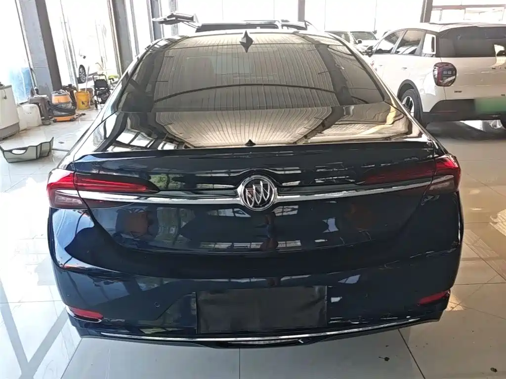 LaCrosse 552 T Luxury