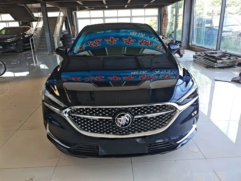 LaCrosse 552 T Luxury