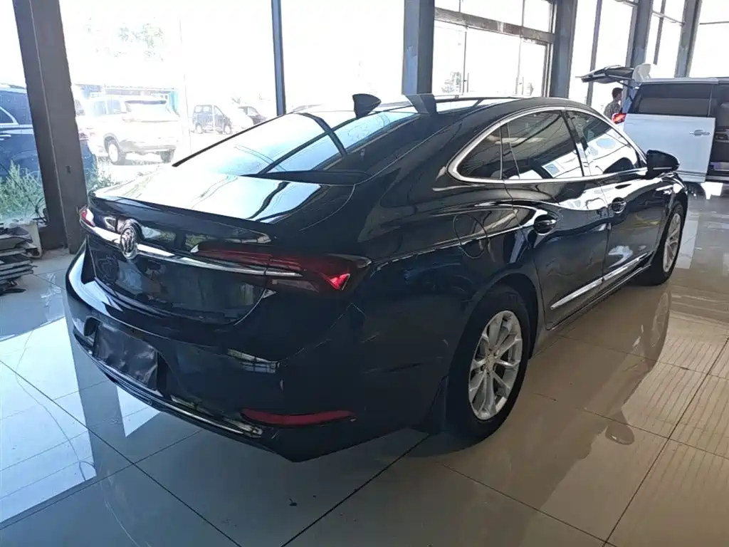 LaCrosse 552 T Luxury