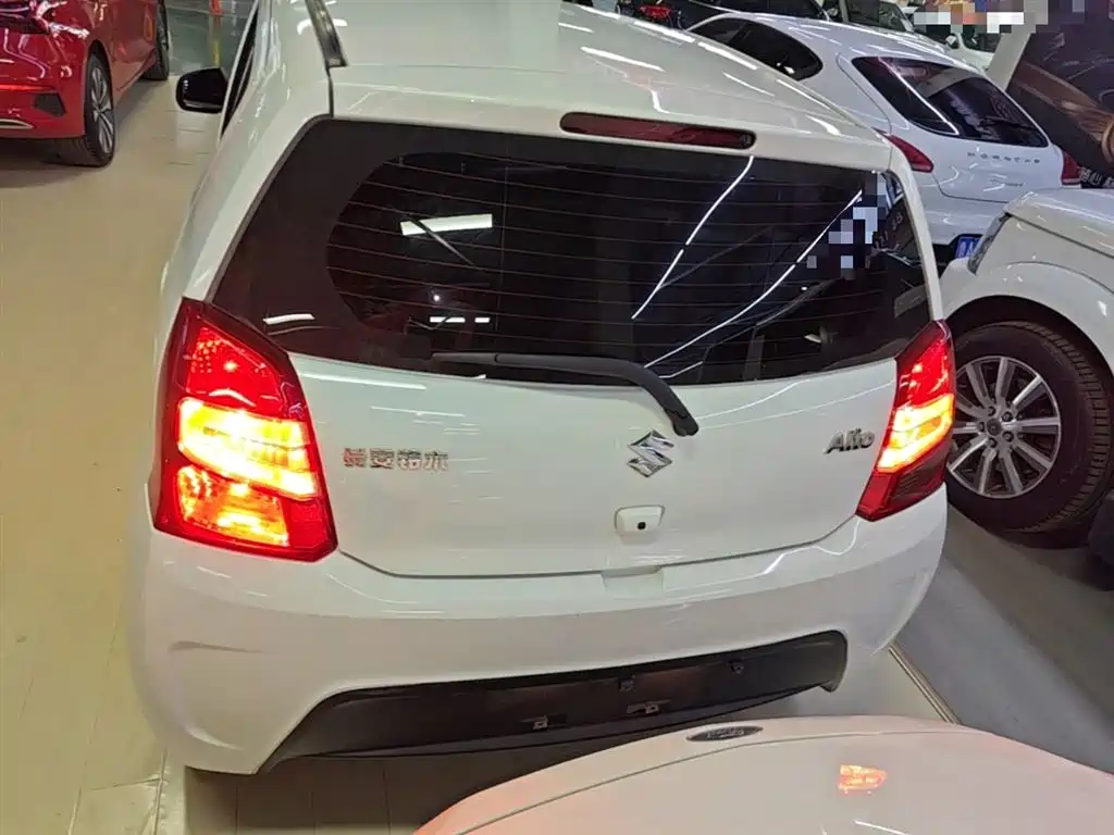 Alto 1.0 L Auto Luxury