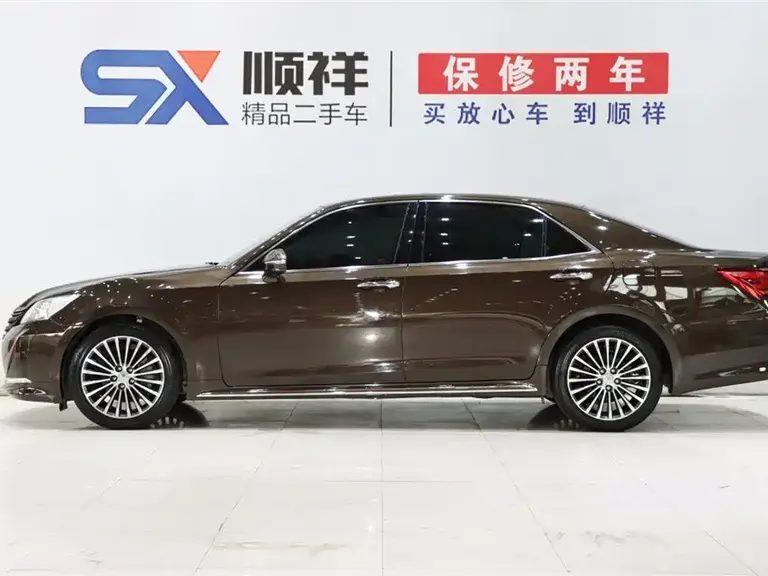 Toyota Crown 2.0 T Sport