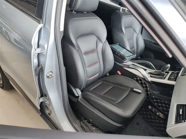 Geely Boyue 1.8 TD Auto 2 WD Smart Grace