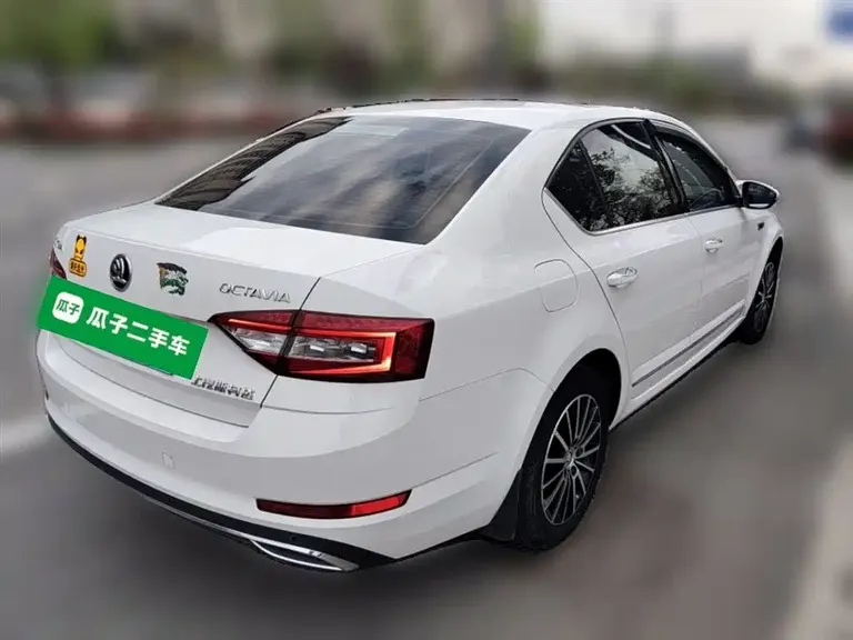 Skoda Octavia TSI230 DSG Luxury