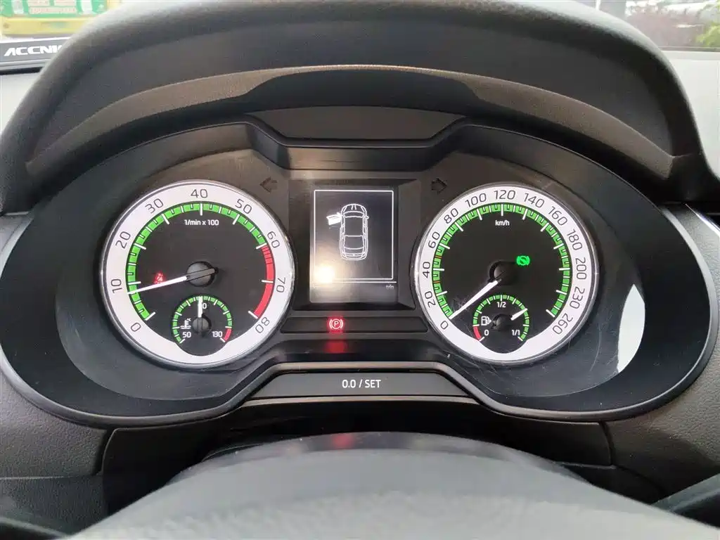 Octavia TSI230 DSG Luxury