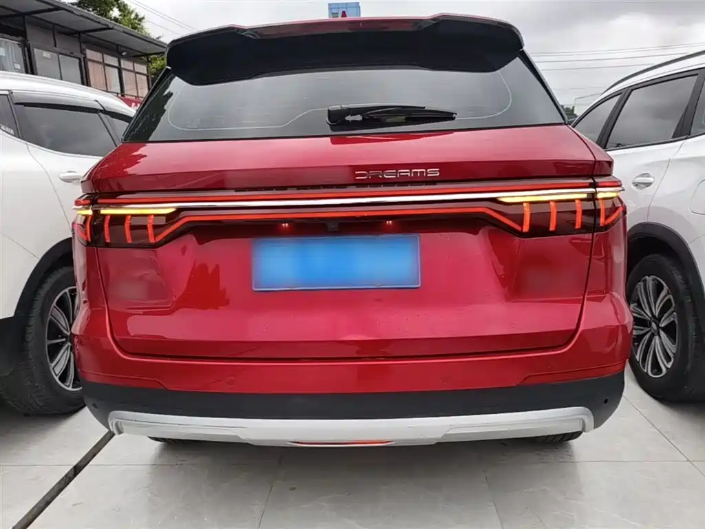Song Pro 1.5 T Auto Luxury