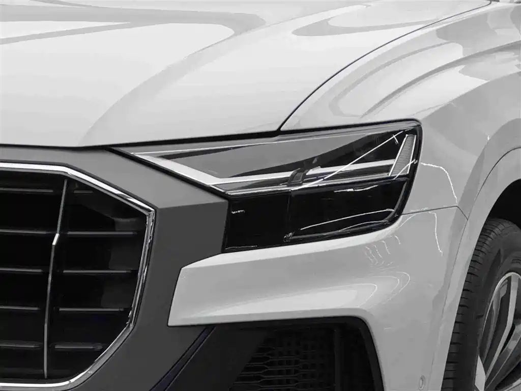 Audi Q8 55 TFSI Luxury Dynamic