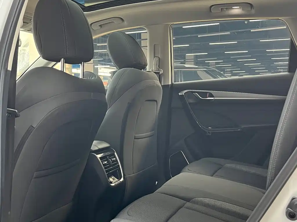 Dongfeng Fengshen AX7 东风风神AX7 2020款 1.6 T 自动AI先锋型 国VI