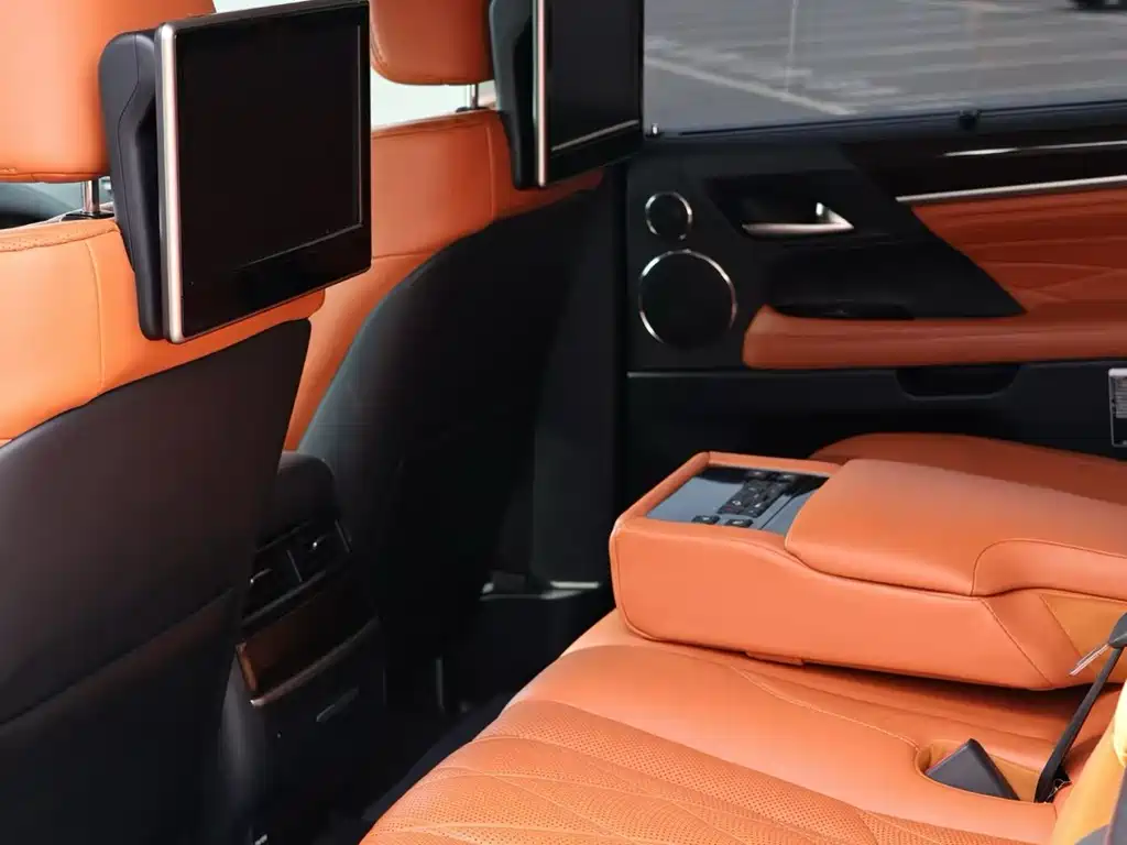 Lexus LX 570 Peak Special Edition