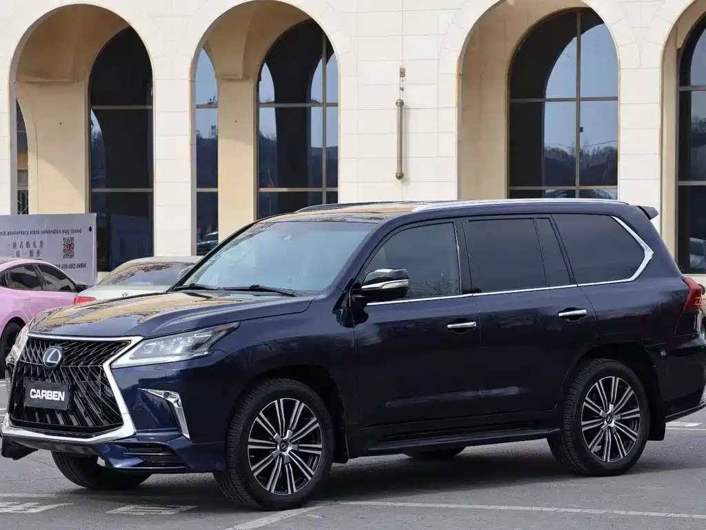 Lexus LX 570 Peak Special Edition