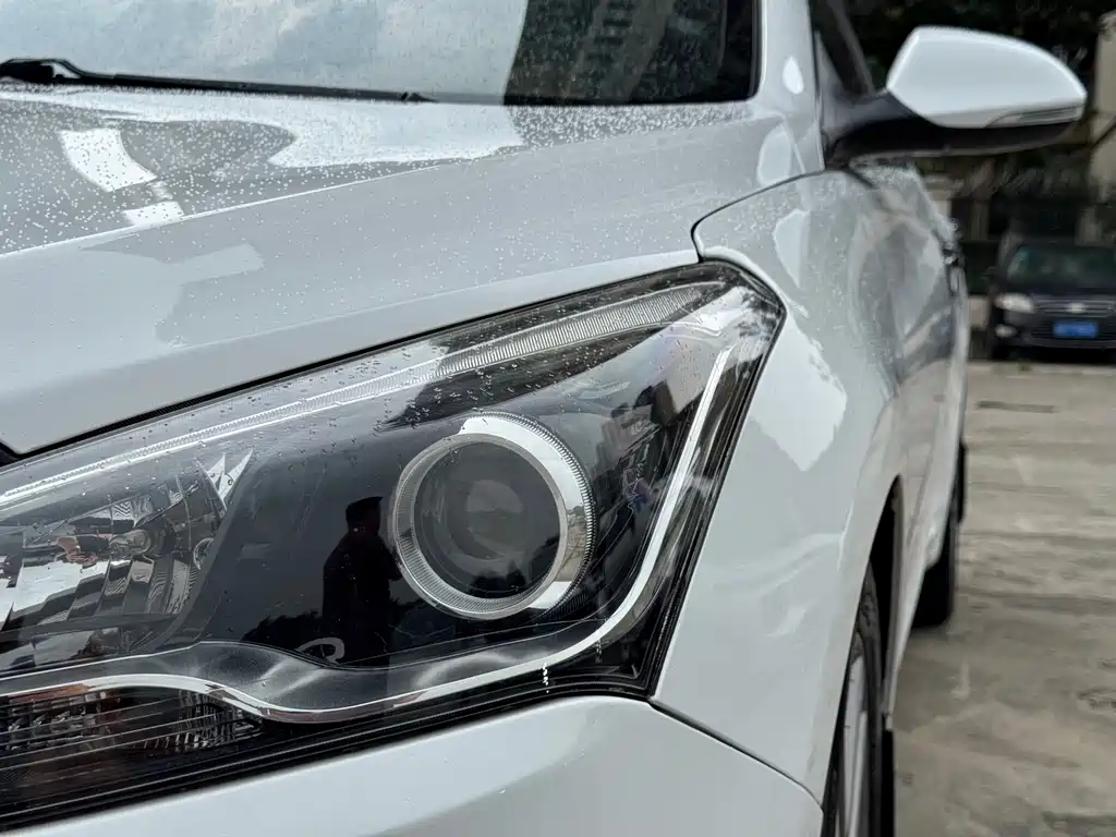 Mistra 1.8 L Auto Intelligent GLS CN-V