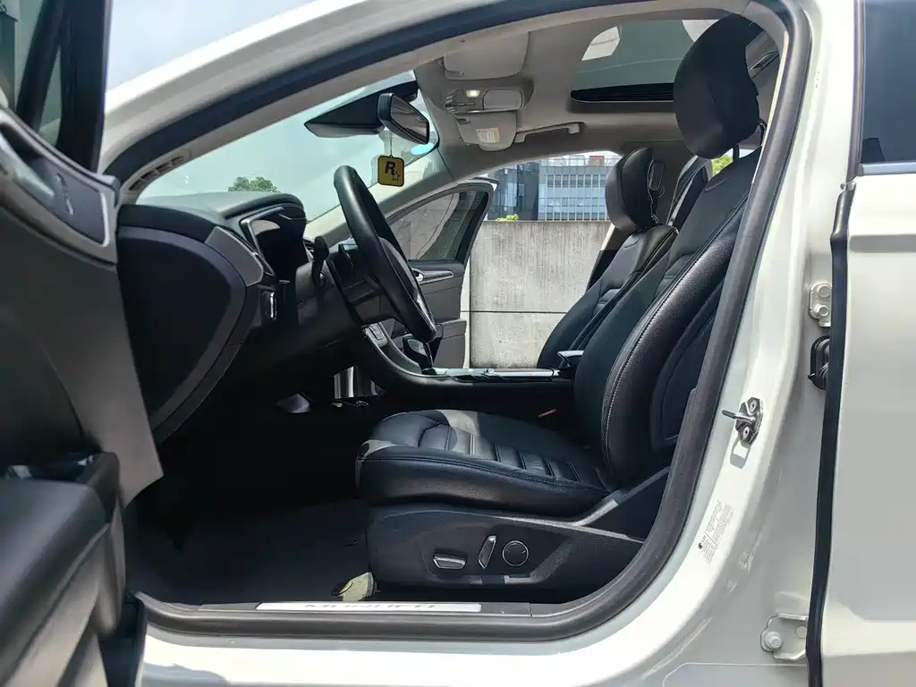 Mondeo 2.0 L GTDi200 Luxury