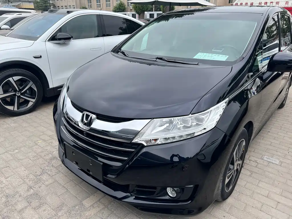 Odyssey Facelift 2.4 L Supreme