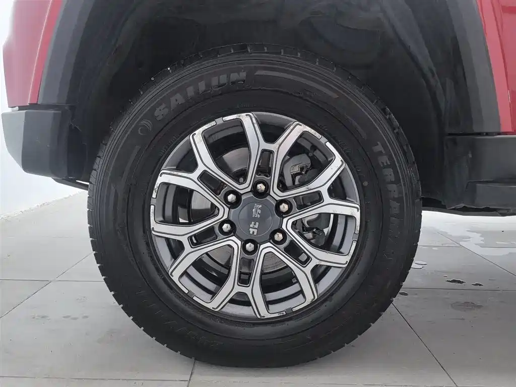 BAIC BJ40 2.0 T Auto 4 WD City Hunter Swordsman