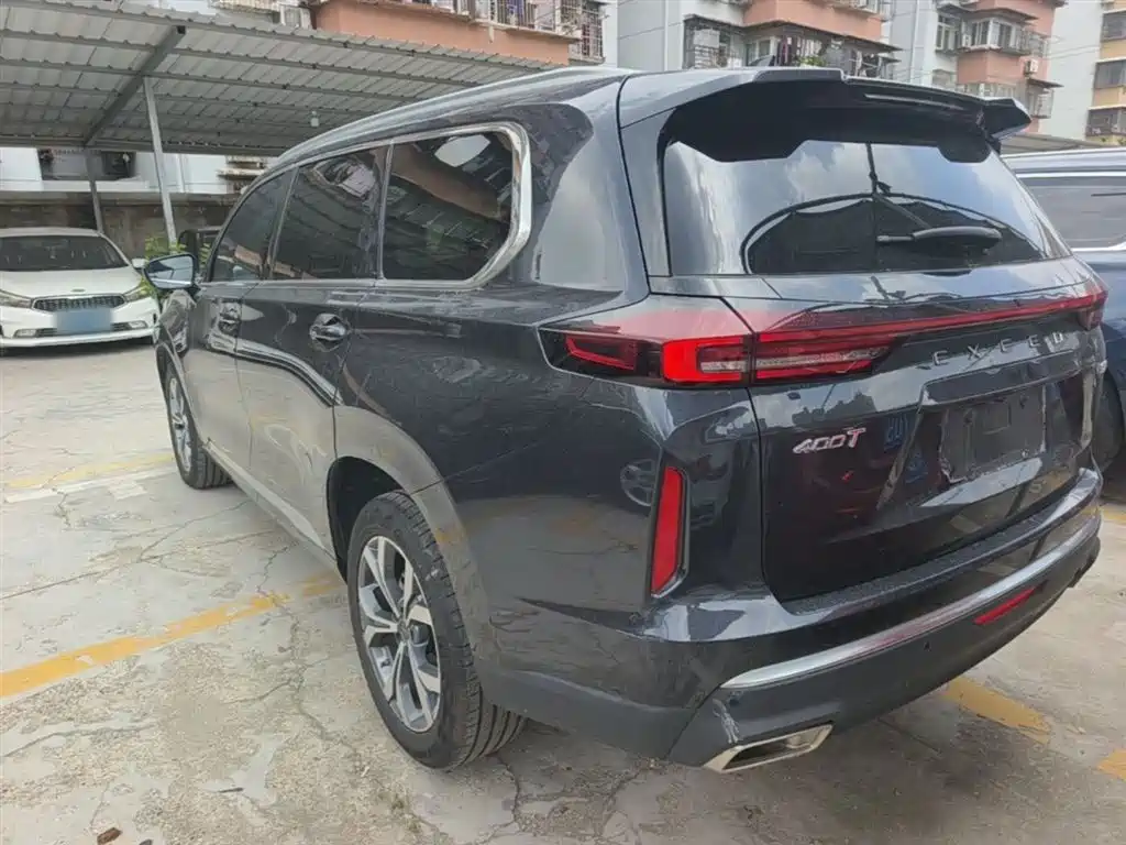 Exeed Lanyue 星途揽月 2022款 探享版 400 T 两驱星享 5座