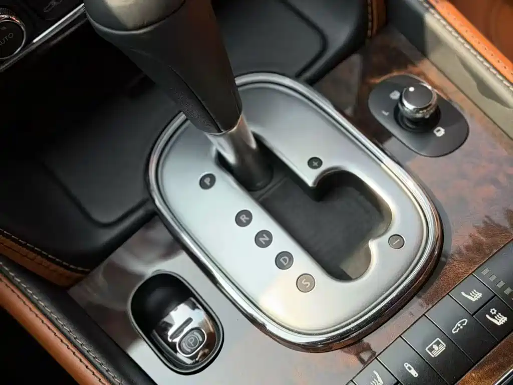Flying Spur 4.0 T V8 Distinguished