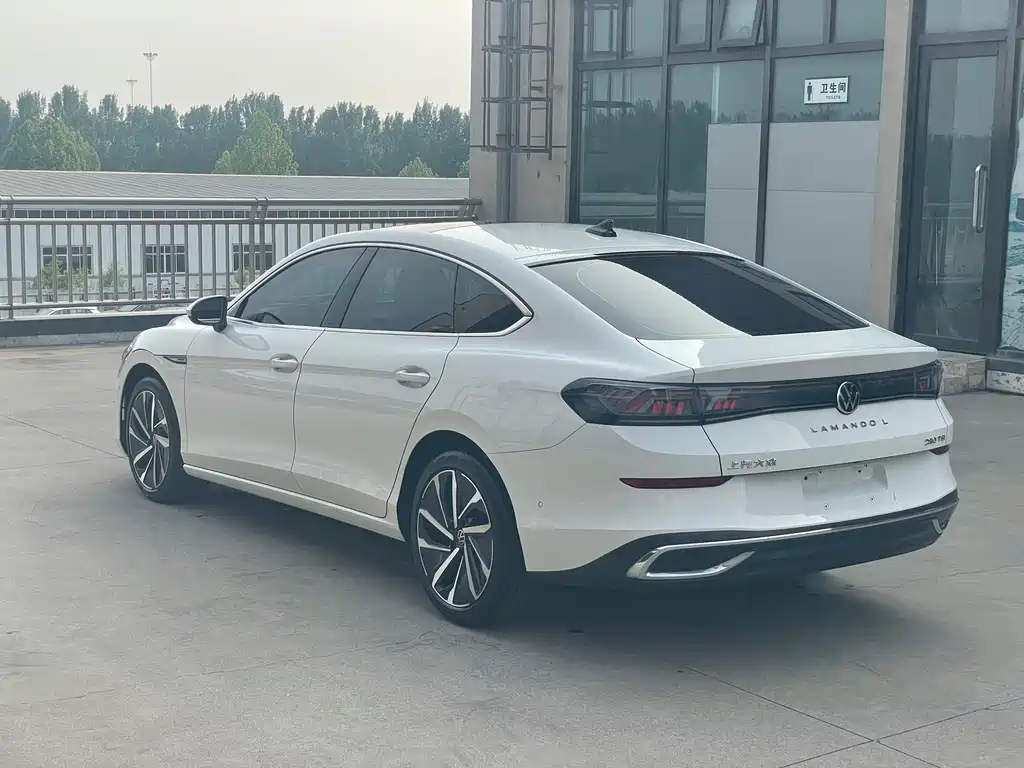 Lamando Lamando L 280 TSI DSG Super Hot Flagship