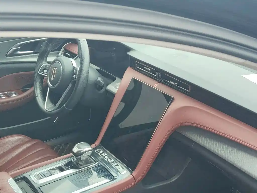 Hongqi H5 2.0 T Auto Connected Flagship Enjoyment