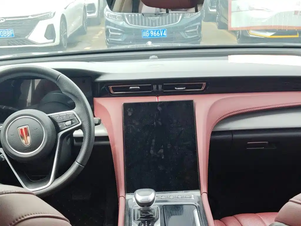 Hongqi H5 2.0 T Auto Connected Flagship Enjoyment